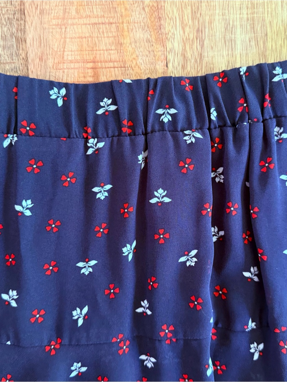 H&M Floral Asymmetrical Ruffle Midi Skirt Size Red White Blue Back to School - Picture 5 of 14